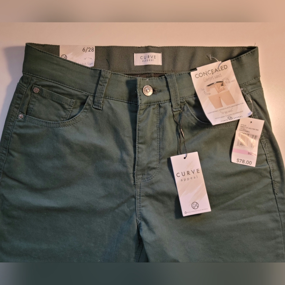 Curve Appeal high-rise comfort waist skinny jeans. Size 6/28.